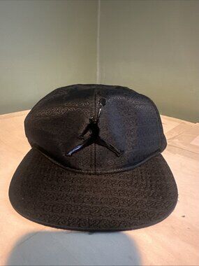 Michael Air Jordan Youth Chrom Metal Jumpman Logo Flat Bill Snapback Hat Cap 23